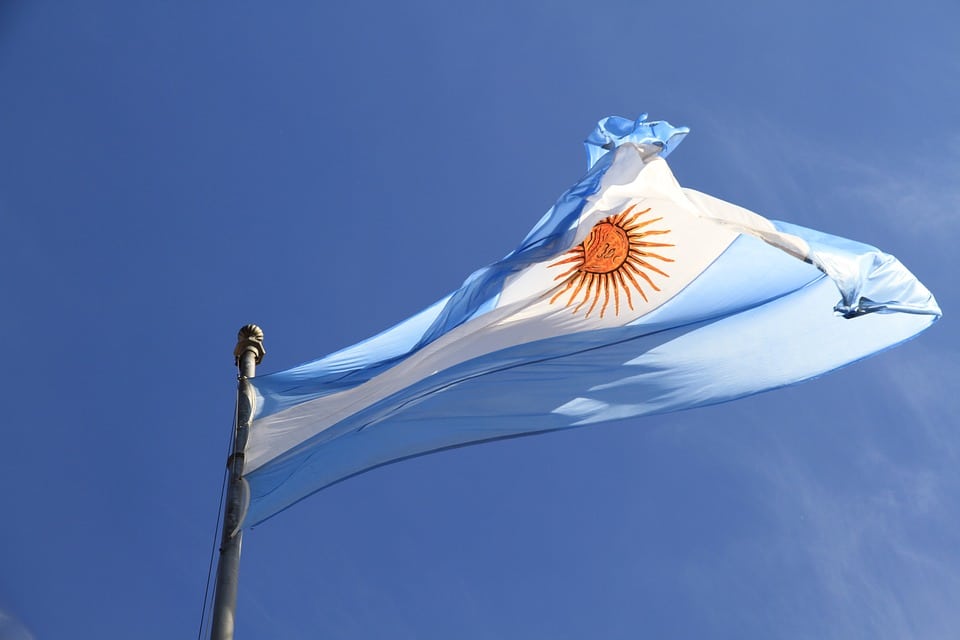 exilio de pablo neruda a argentina